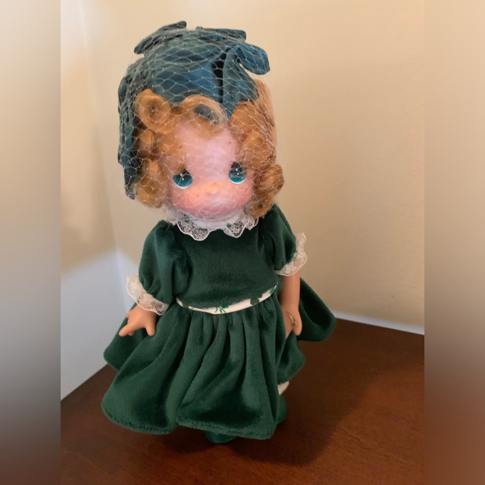 Irish doll red hair green dress ☘️💚